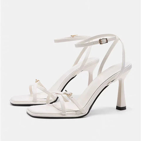 2025 designer women's new fashion letter high heels black super high heels
