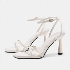 2025 designer women's new fashion letter high heels black super high heels