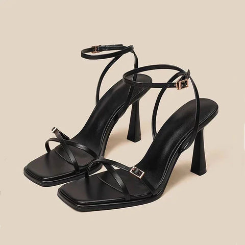2025 designer women's new fashion letter high heels black super high heels
