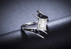Spiral Black Geometric Stone Ring